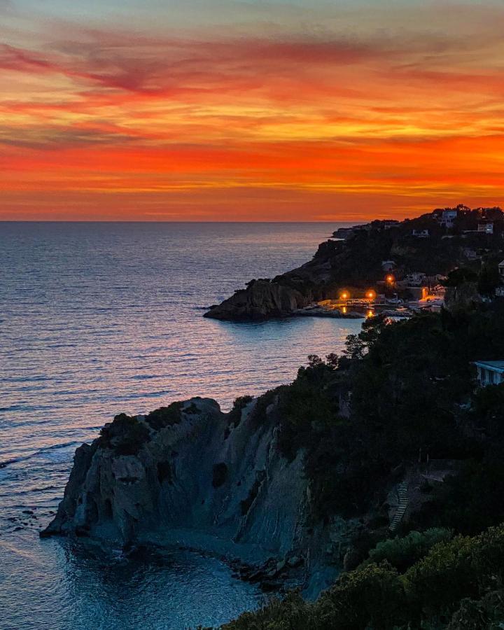 Appartement Au Calme, Calanque Des Figuieres Ensues-la-Redonne Exterior foto
